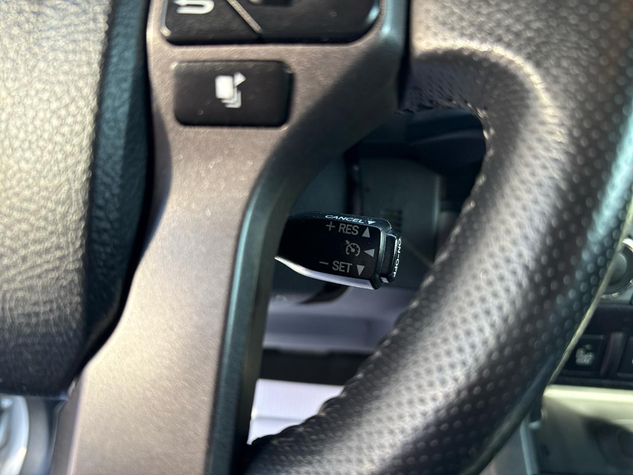 Toyota Tacoma TRD Off Road Double Cab 5' Bed V6 4x4 MT (Natl) 2017