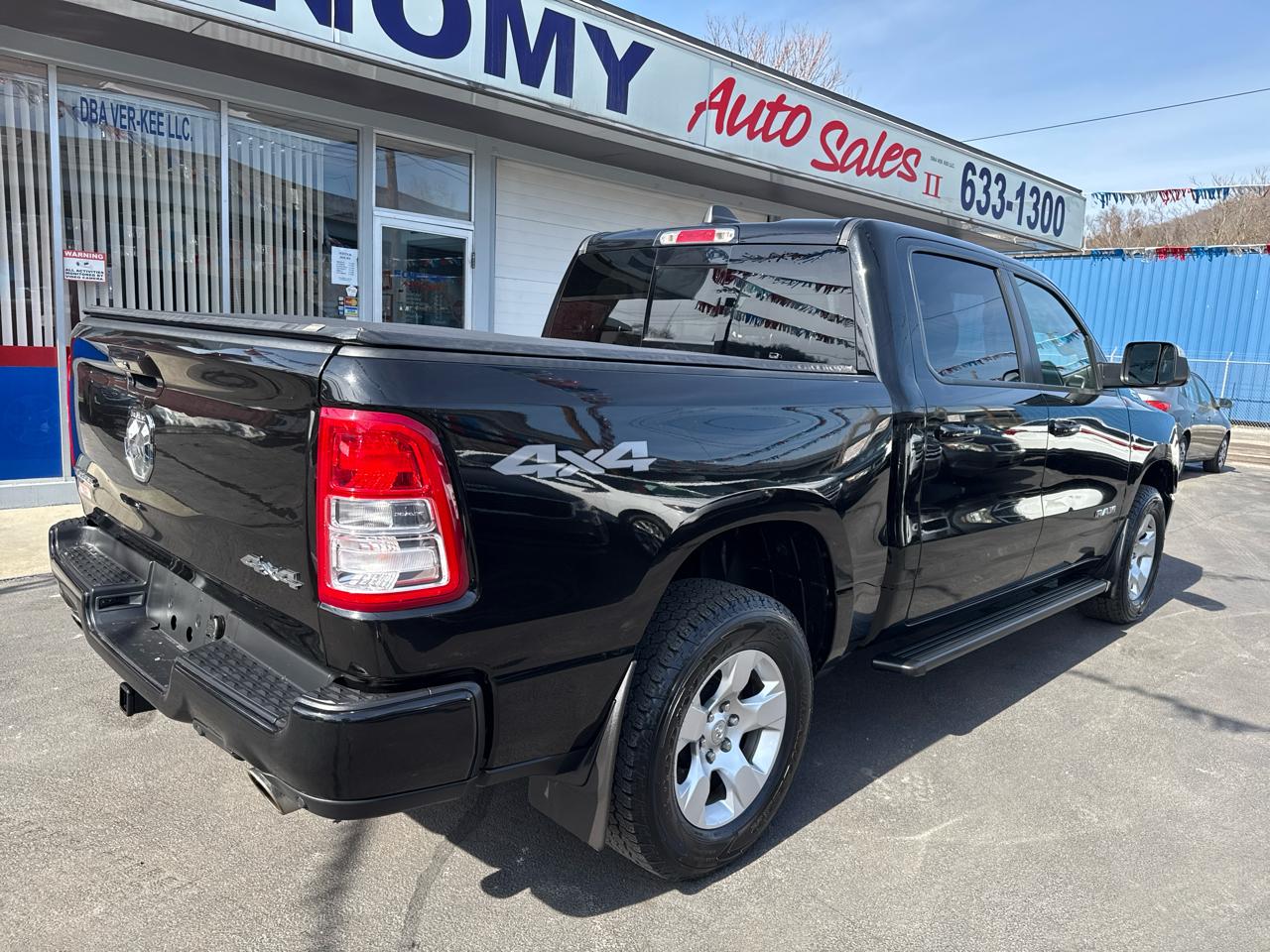 RAM 1500 Big Horn/Lone Star 4x4 Crew Cab 5'7" Box 2019