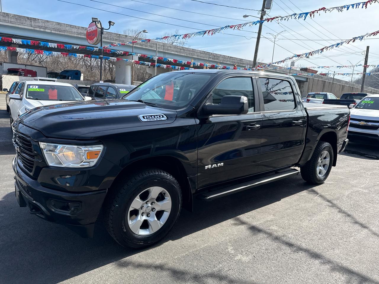 RAM 1500 Big Horn/Lone Star 4x4 Crew Cab 5'7" Box 2019