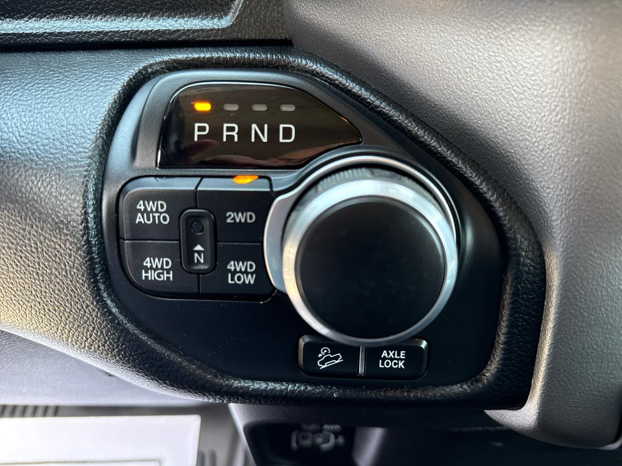 RAM 1500 Big Horn/Lone Star 4x4 Crew Cab 5'7" Box 2019