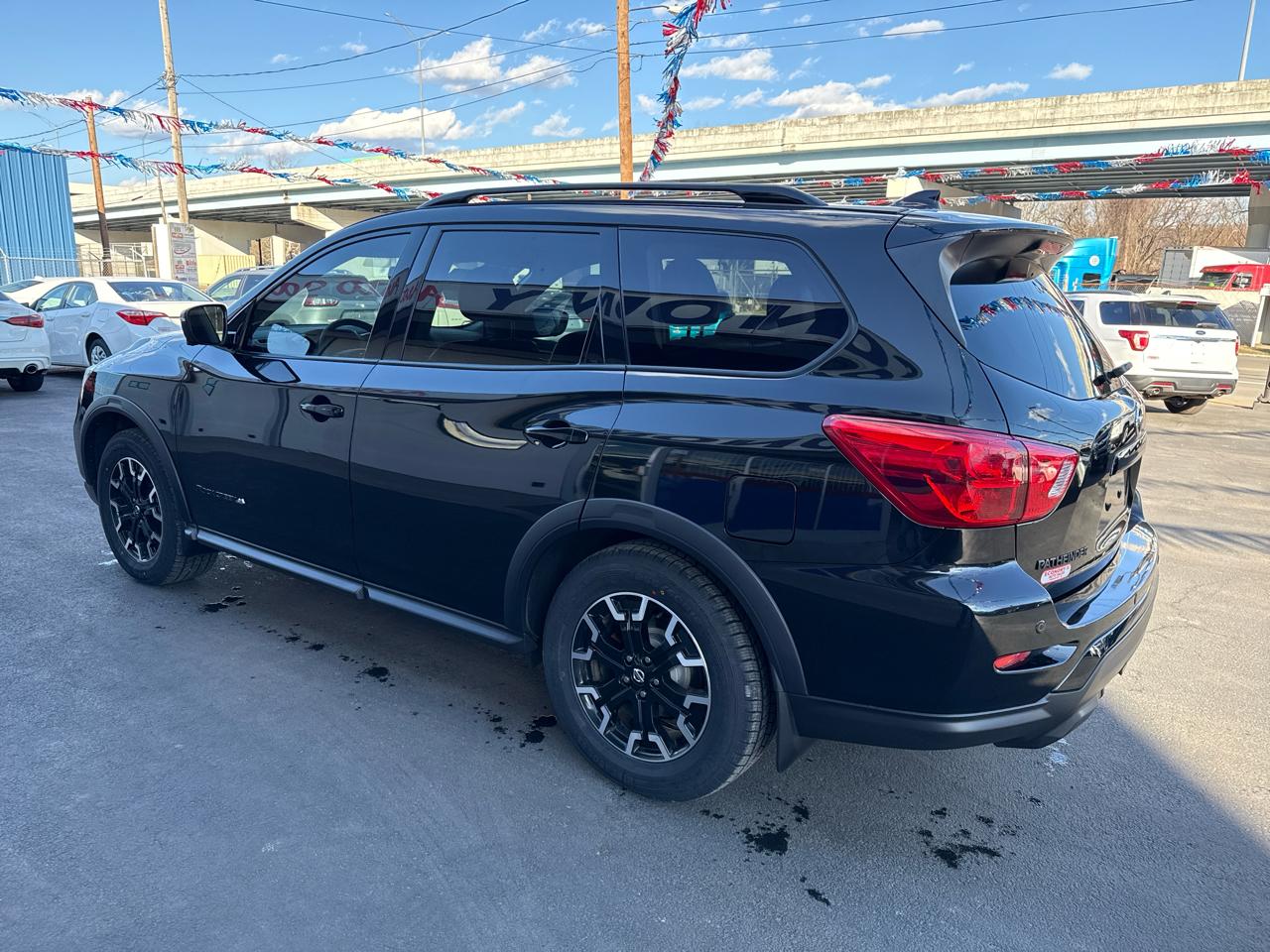 Nissan Pathfinder 4x4 SL 2020