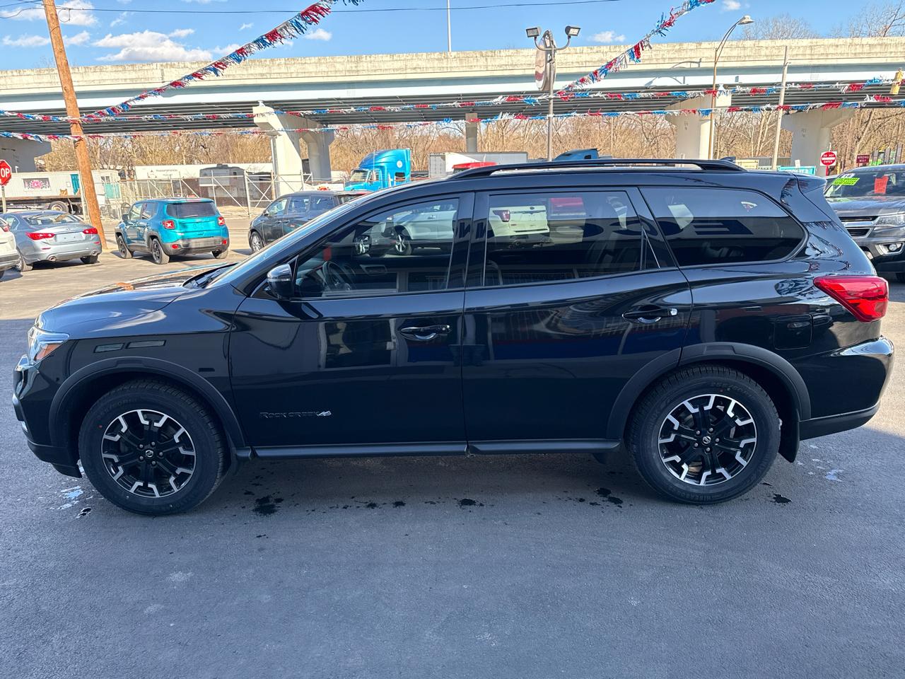 Nissan Pathfinder 4x4 SL 2020