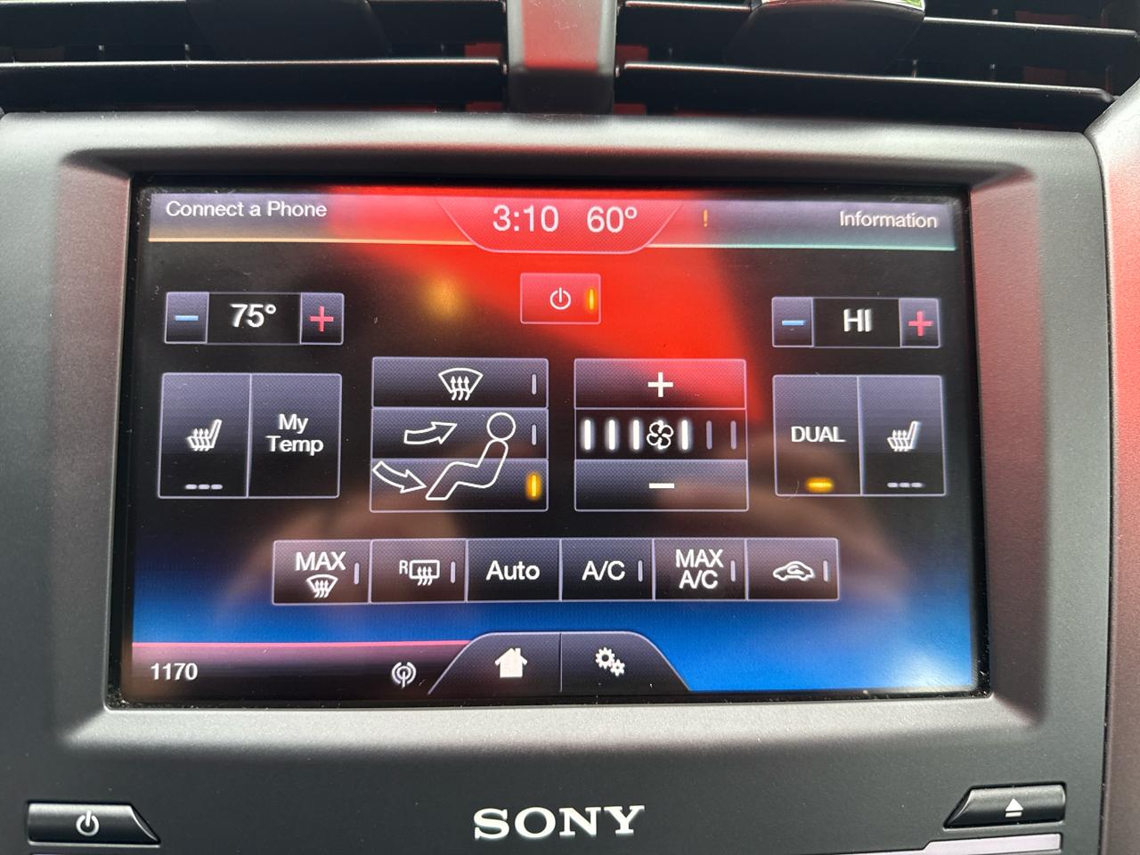 Ford Fusion 4dr Sdn Titanium AWD 2013