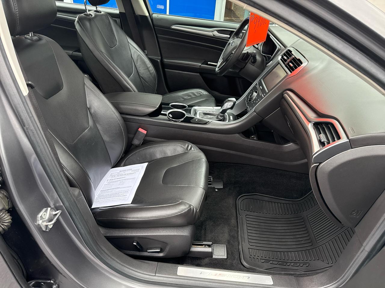 Ford Fusion 4dr Sdn Titanium AWD 2013