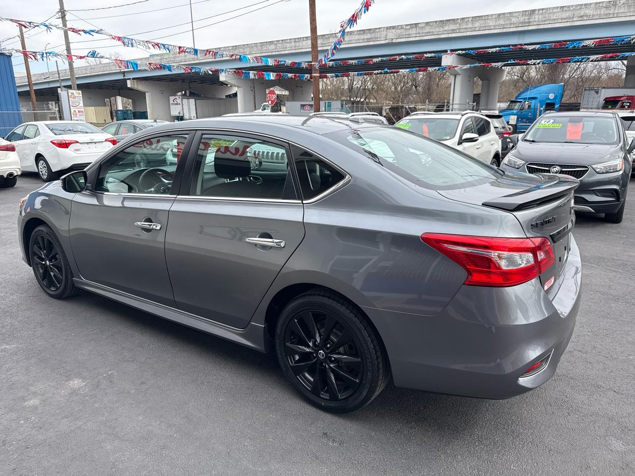 Nissan Sentra SR CVT 2018