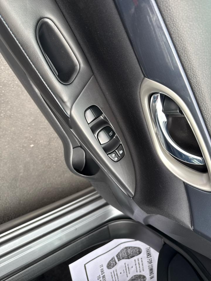 Nissan Sentra SR CVT 2018