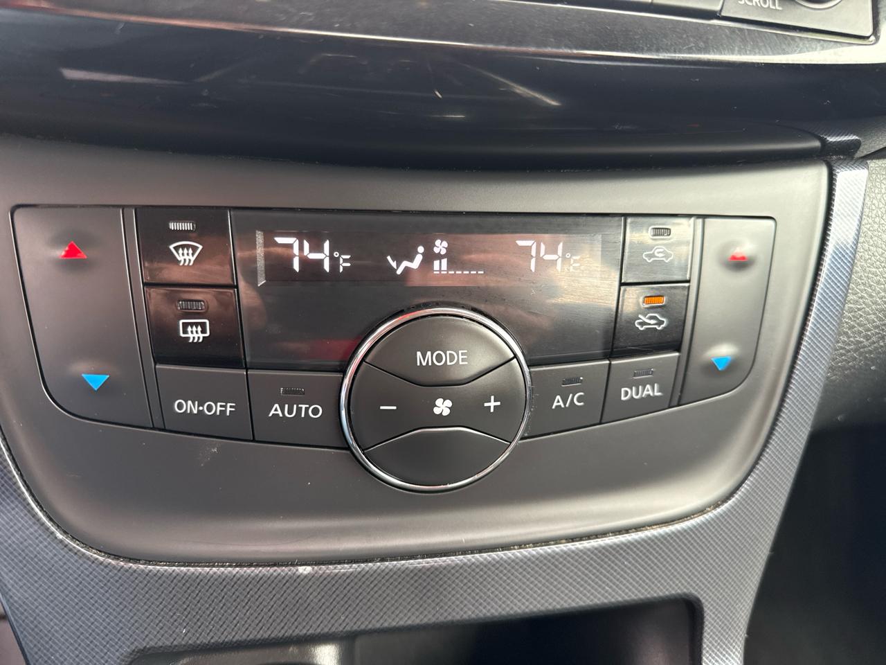 Nissan Sentra SR CVT 2018