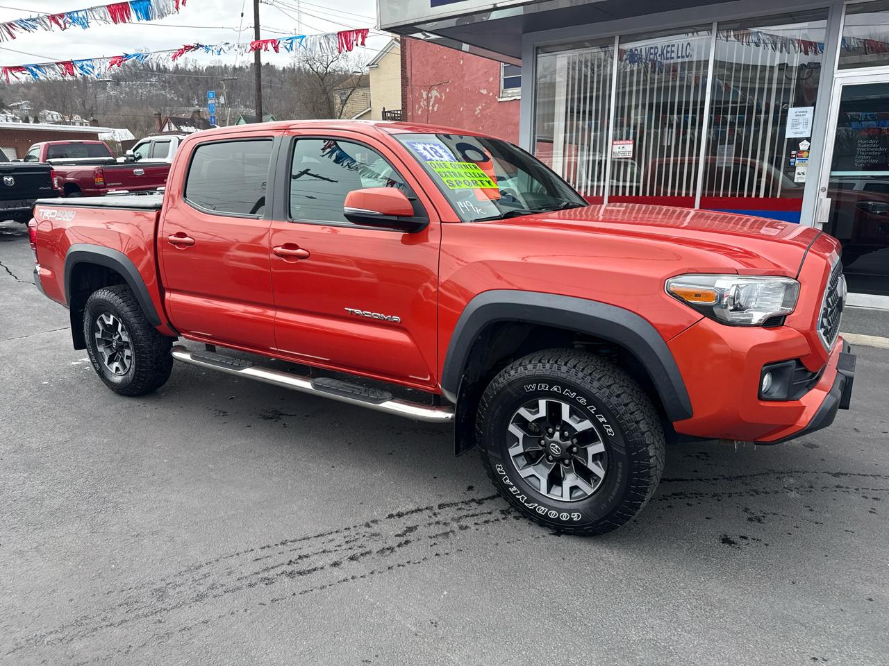 2018 Toyota Tacoma TRD Off Road Double Cab 5' Bed V6 4x4 MT (Natl)