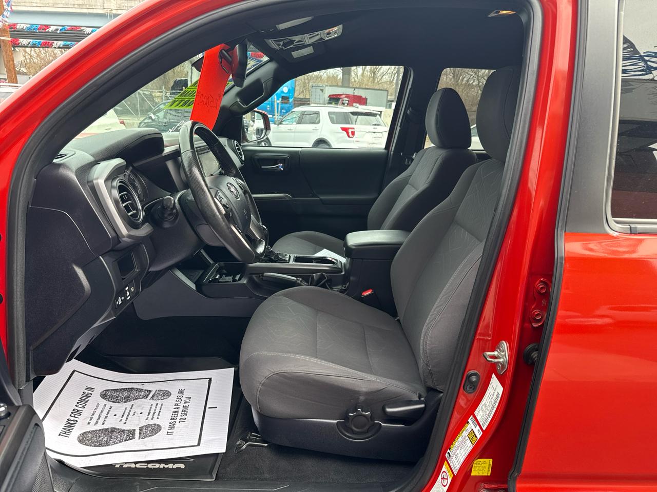 Toyota Tacoma TRD Off Road Double Cab 5' Bed V6 4x4 MT (Natl) 2018