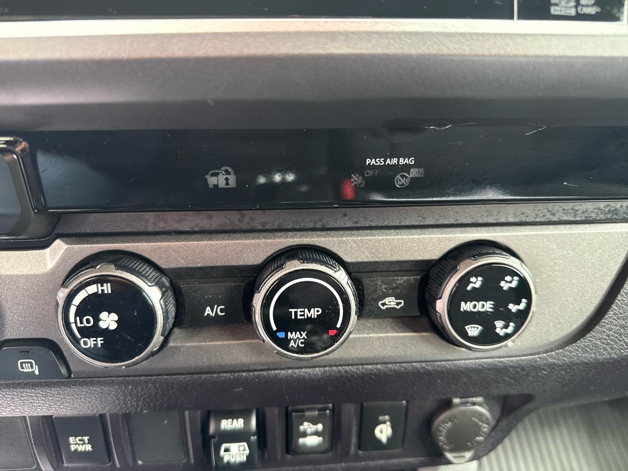 Toyota Tacoma TRD Off Road Double Cab 5' Bed V6 4x4 MT (Natl) 2018