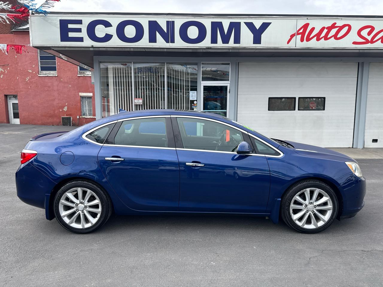Buick Verano 4dr Sdn Leather Group 2013