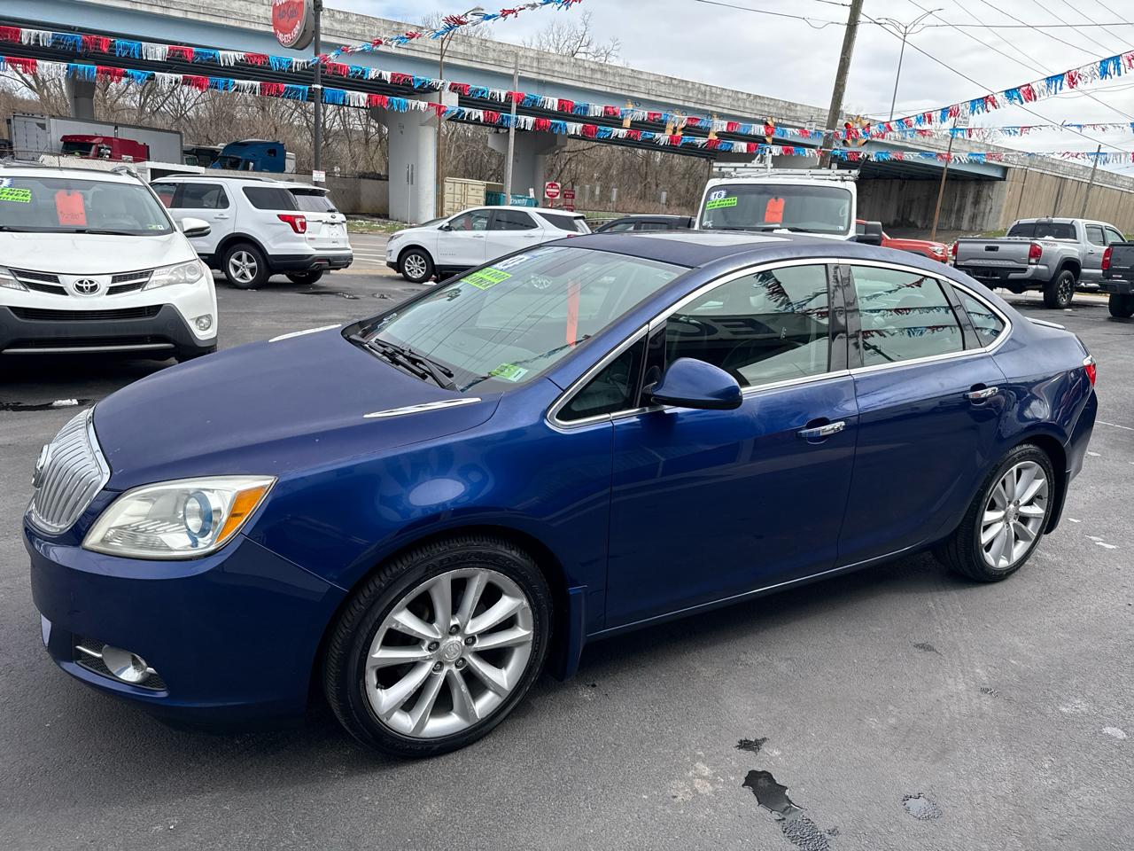 Buick Verano 4dr Sdn Leather Group 2013