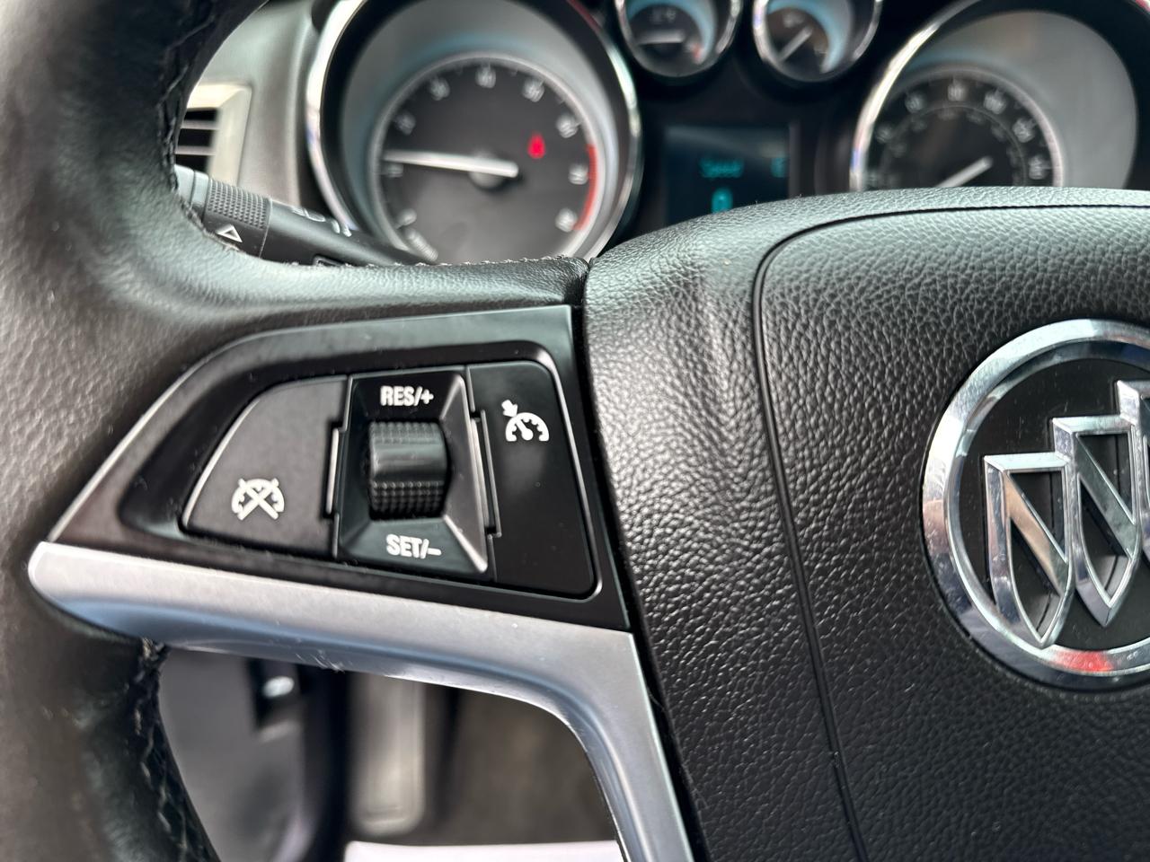 Buick Verano 4dr Sdn Leather Group 2013