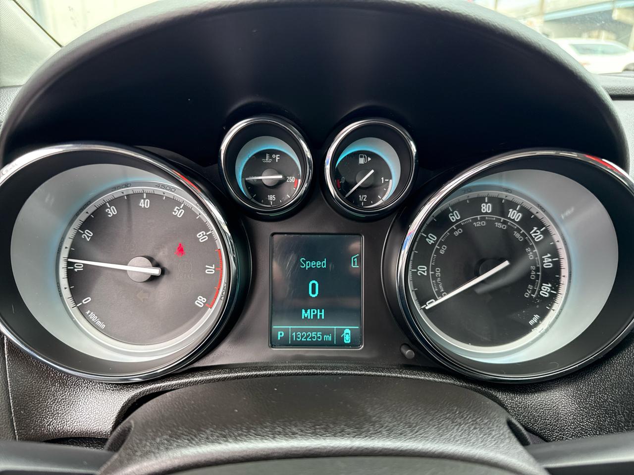 Buick Verano 4dr Sdn Leather Group 2013