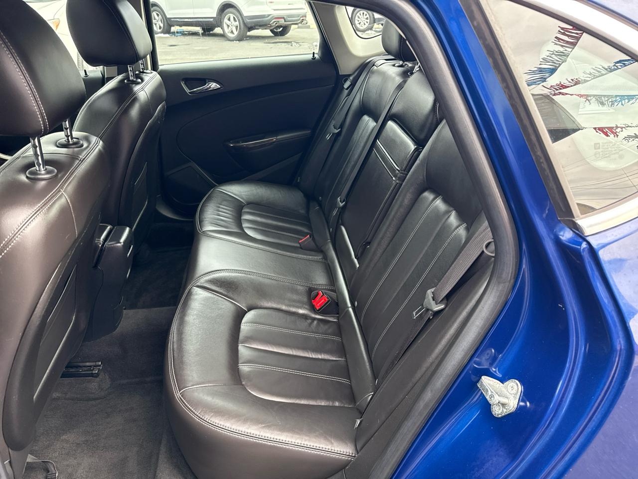 Buick Verano 4dr Sdn Leather Group 2013