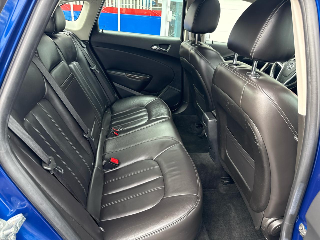 Buick Verano 4dr Sdn Leather Group 2013