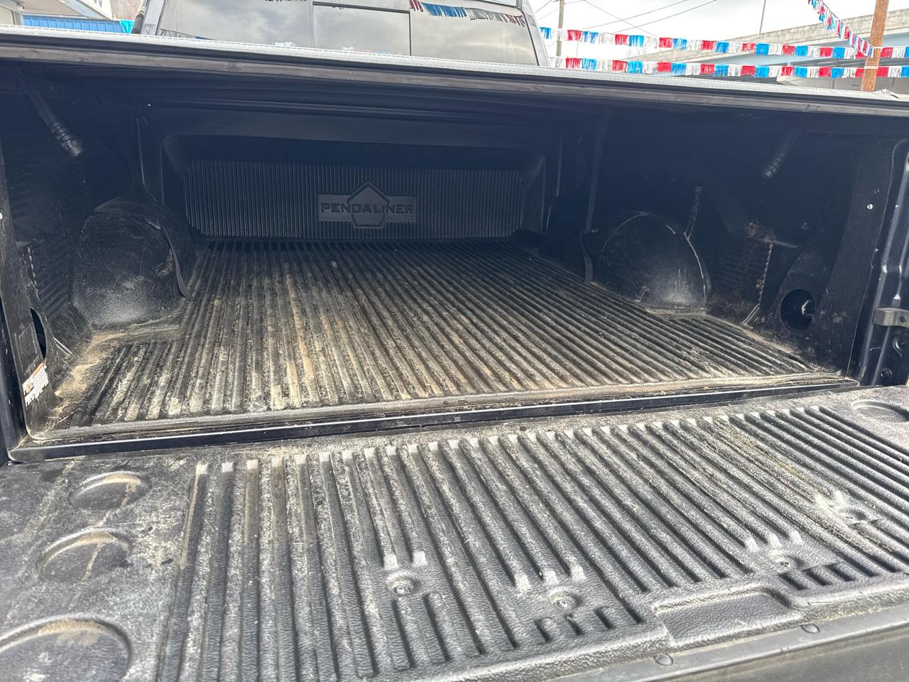 RAM 1500 4WD Crew Cab 140.5" Laramie 2014