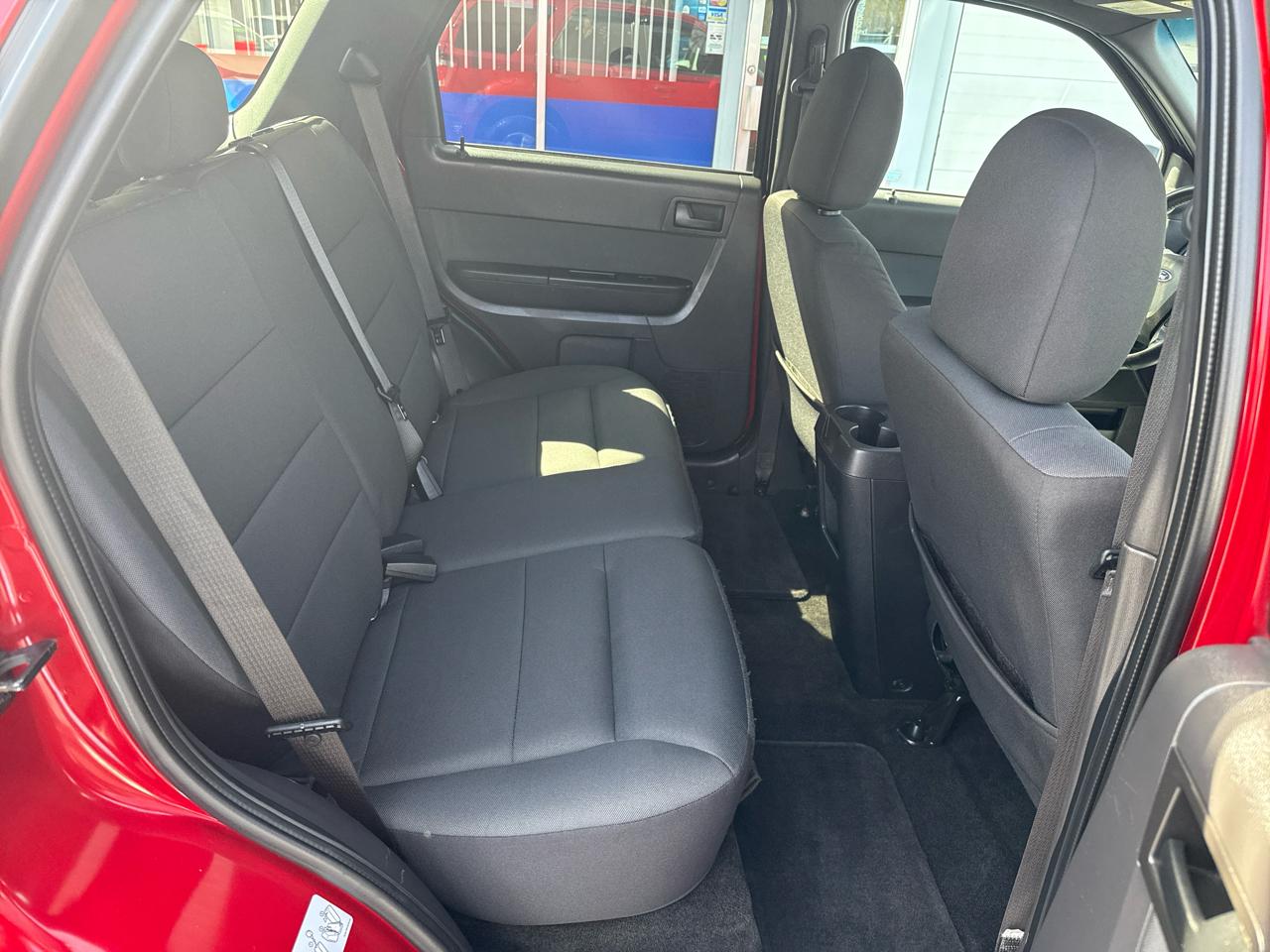 Ford Escape 4WD 4dr XLT 2011