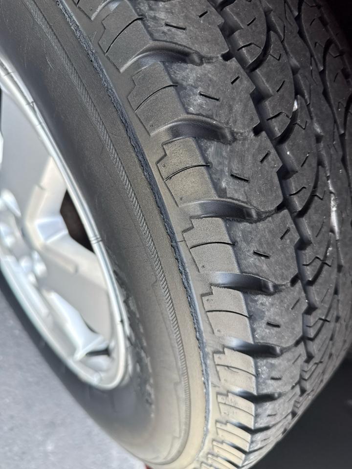 Ford Escape 4WD 4dr XLT 2011