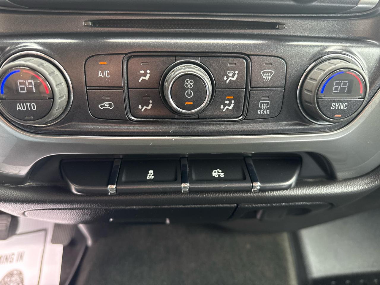 Chevrolet Silverado 1500 4WD Crew Cab 143.5" LT w/1LT 2014