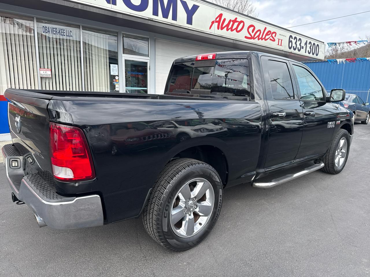 RAM 1500 2WD Quad Cab 140.5" Big Horn 2013