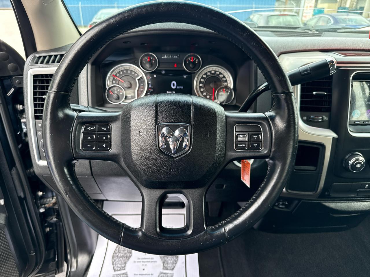 RAM 1500 2WD Quad Cab 140.5" Big Horn 2013