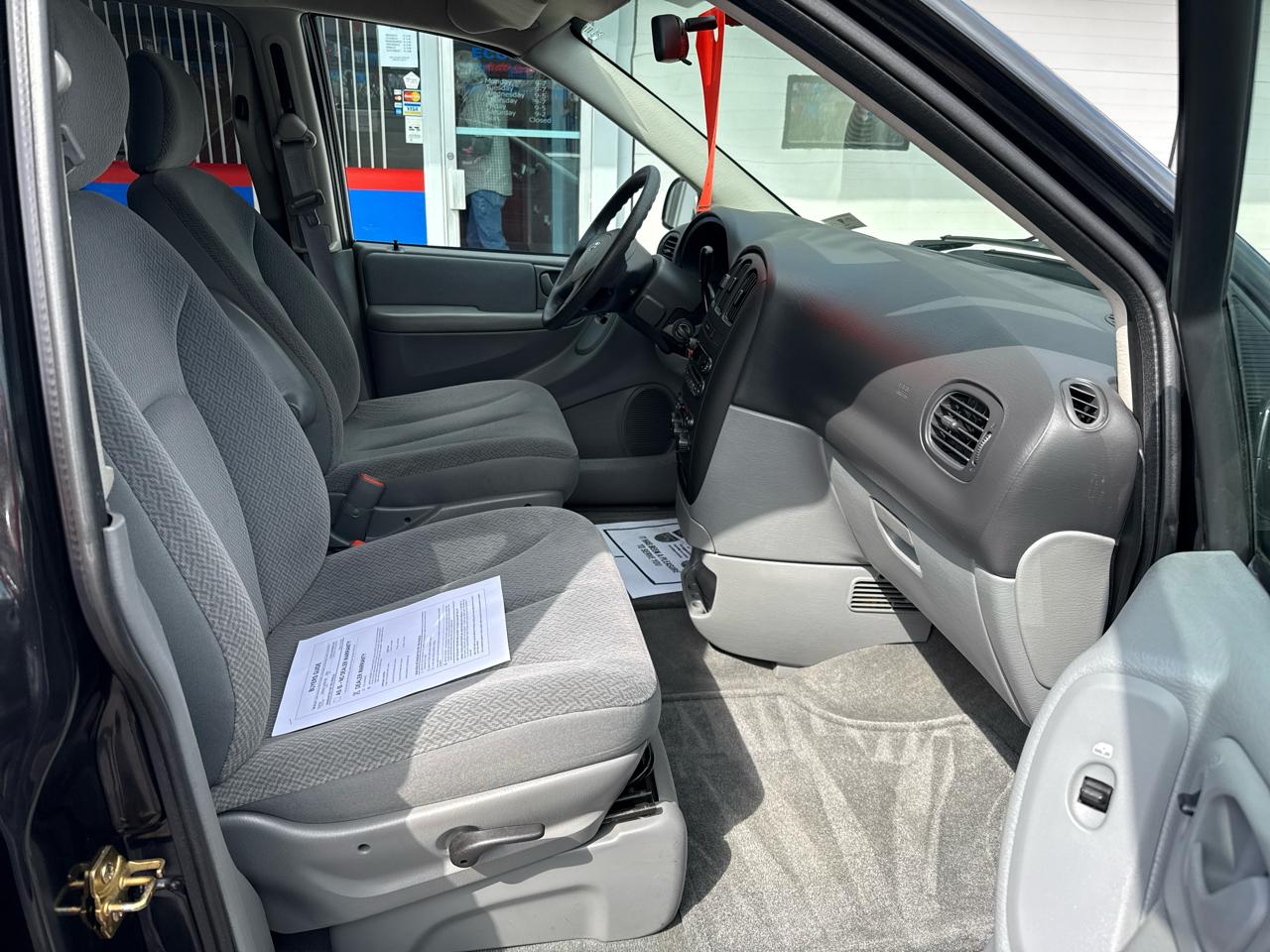 Dodge Grand Caravan 4dr SE 2006