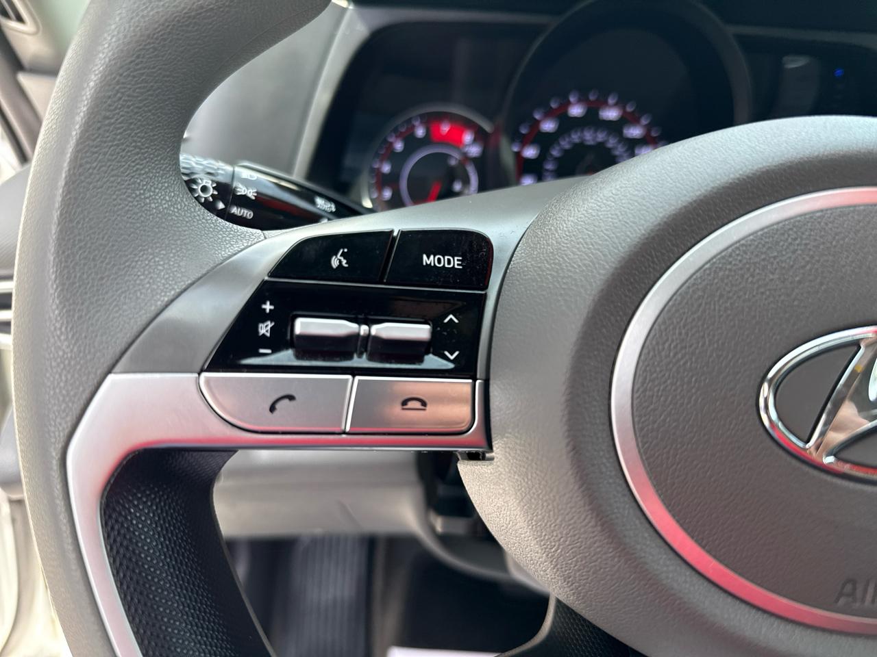 Hyundai Elantra SEL IVT 2021