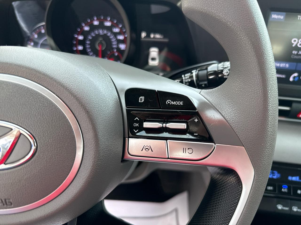 Hyundai Elantra SEL IVT 2021