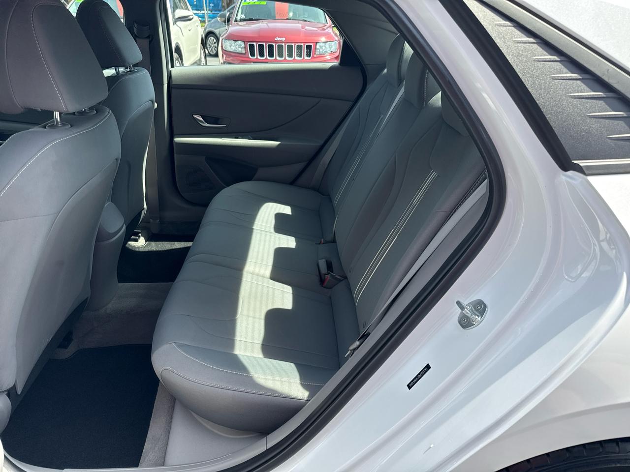 Hyundai Elantra SEL IVT 2021