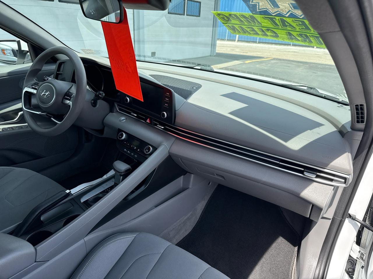 Hyundai Elantra SEL IVT 2021