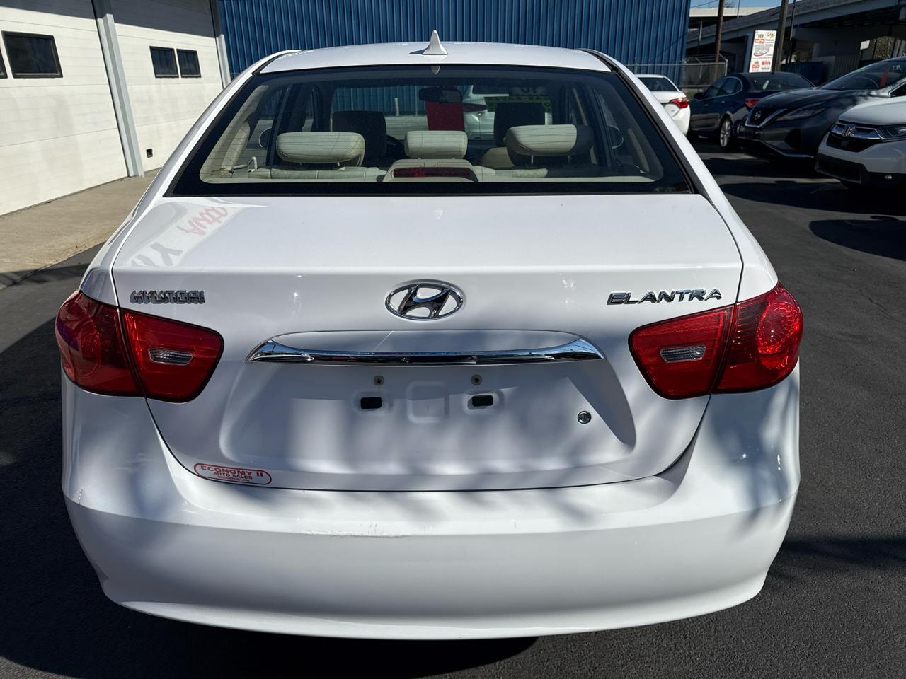 Hyundai Elantra 4dr Sdn Auto GLS PZEV 2010