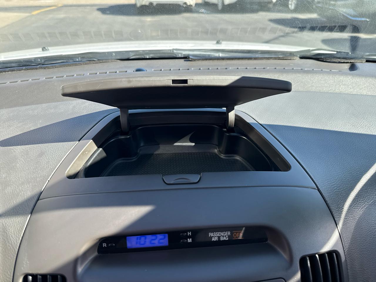 Hyundai Elantra 4dr Sdn Auto GLS PZEV 2010