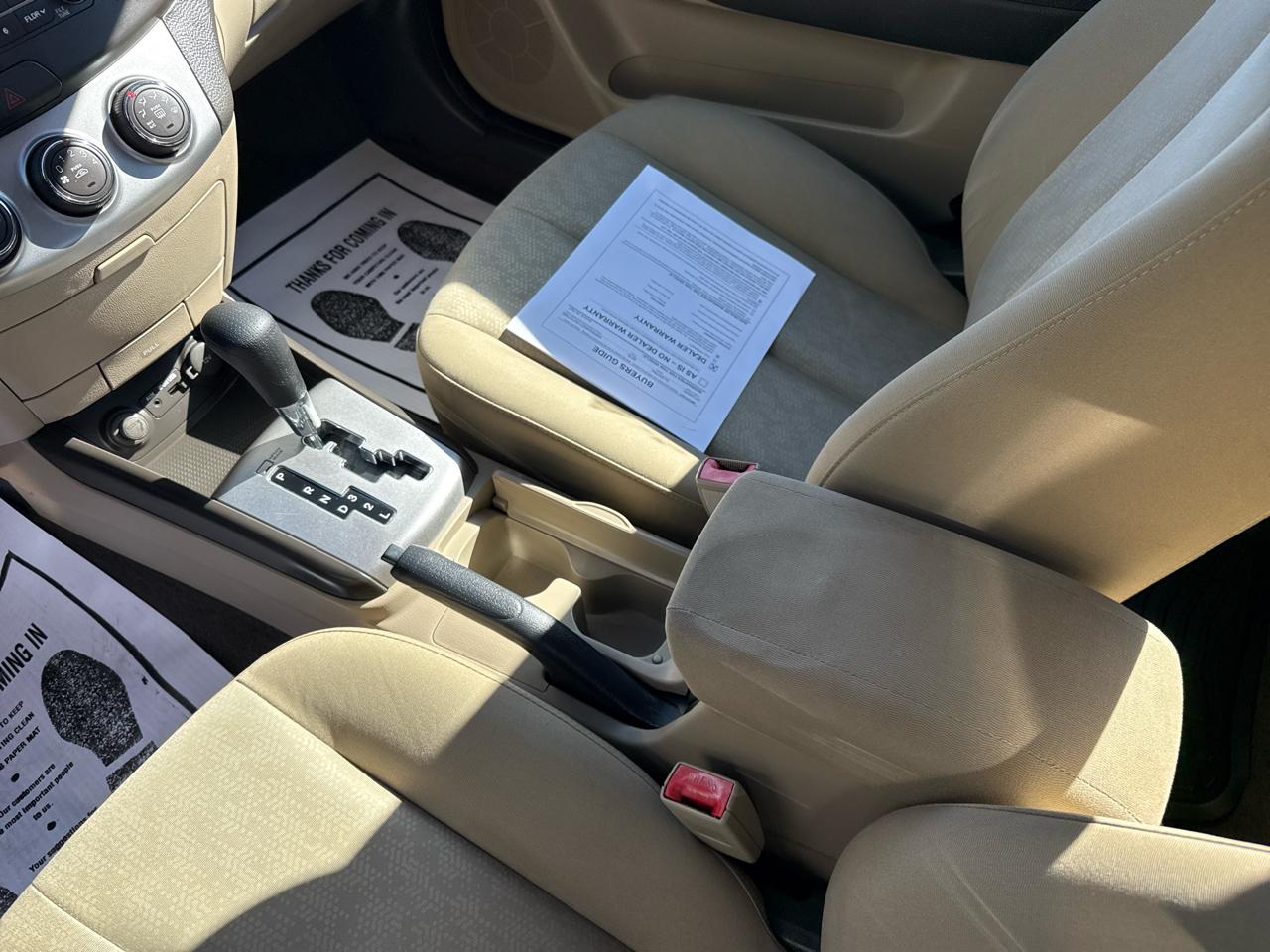 Hyundai Elantra 4dr Sdn Auto GLS PZEV 2010