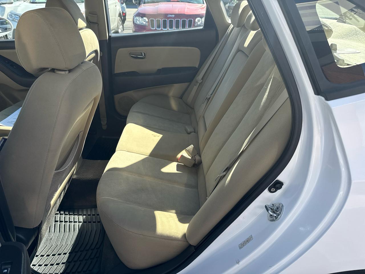 Hyundai Elantra 4dr Sdn Auto GLS PZEV 2010