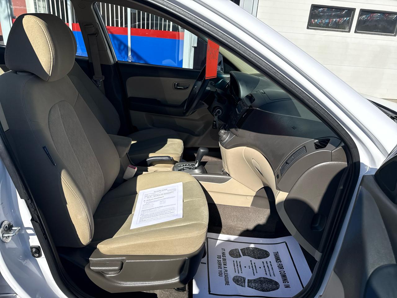 Hyundai Elantra 4dr Sdn Auto GLS PZEV 2010