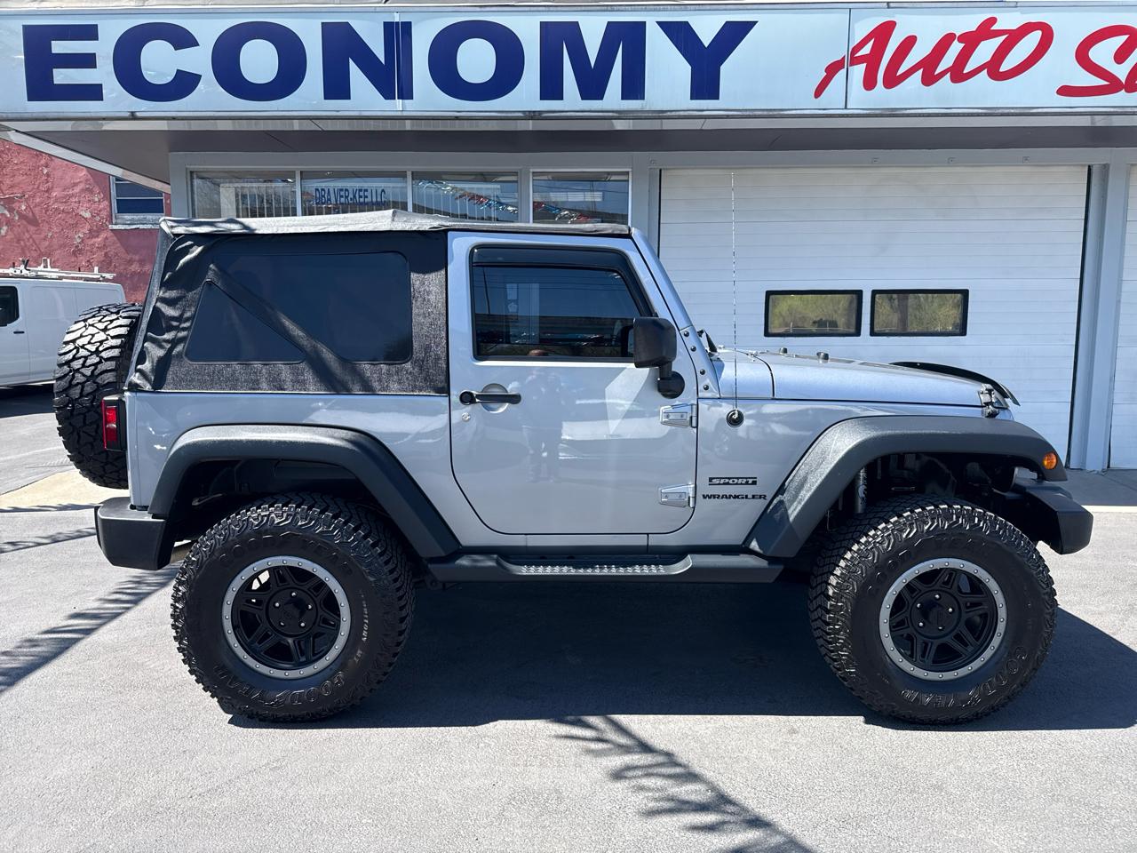 Jeep Wrangler 4WD 2dr Sport 2015