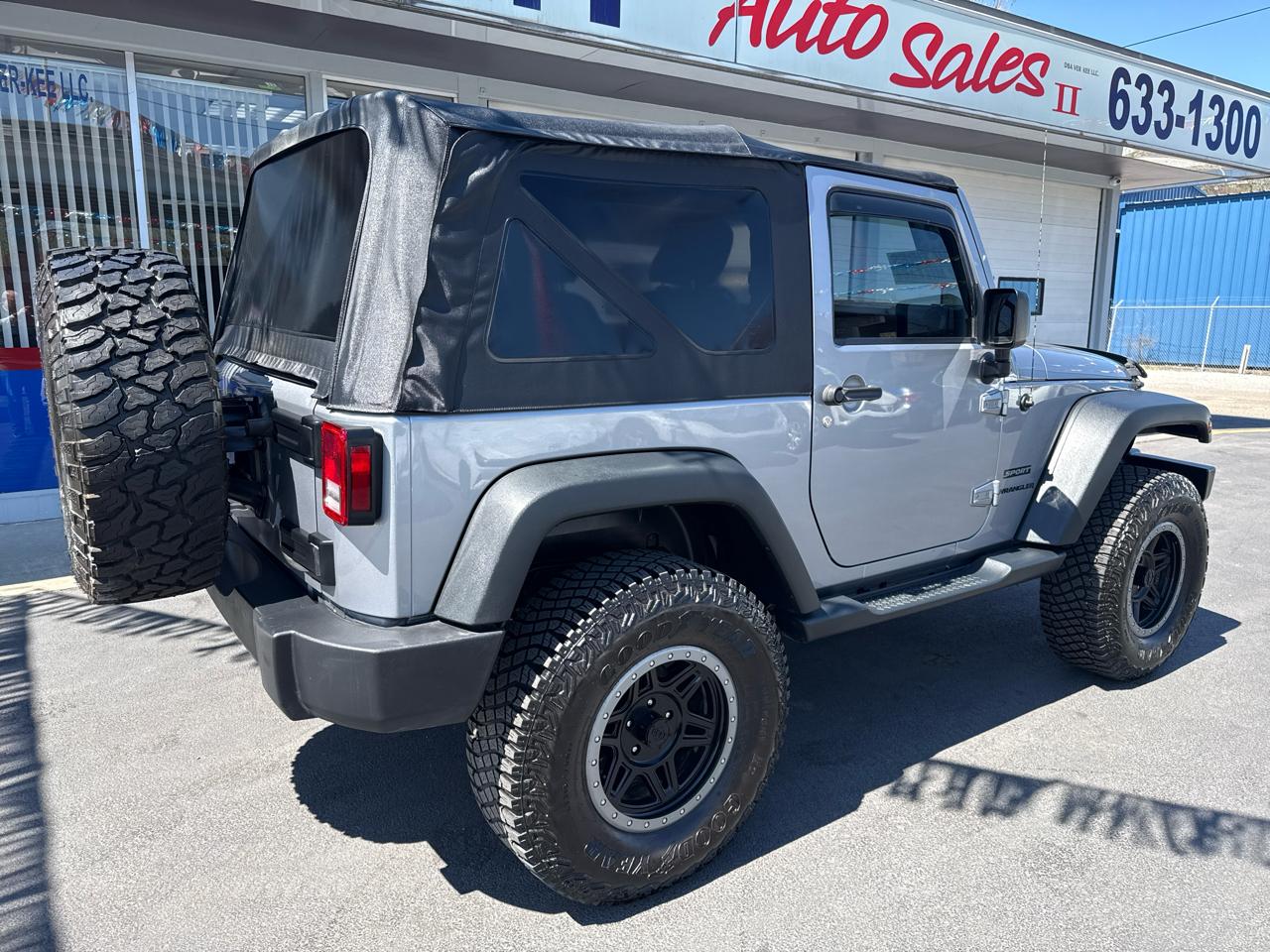 Jeep Wrangler 4WD 2dr Sport 2015