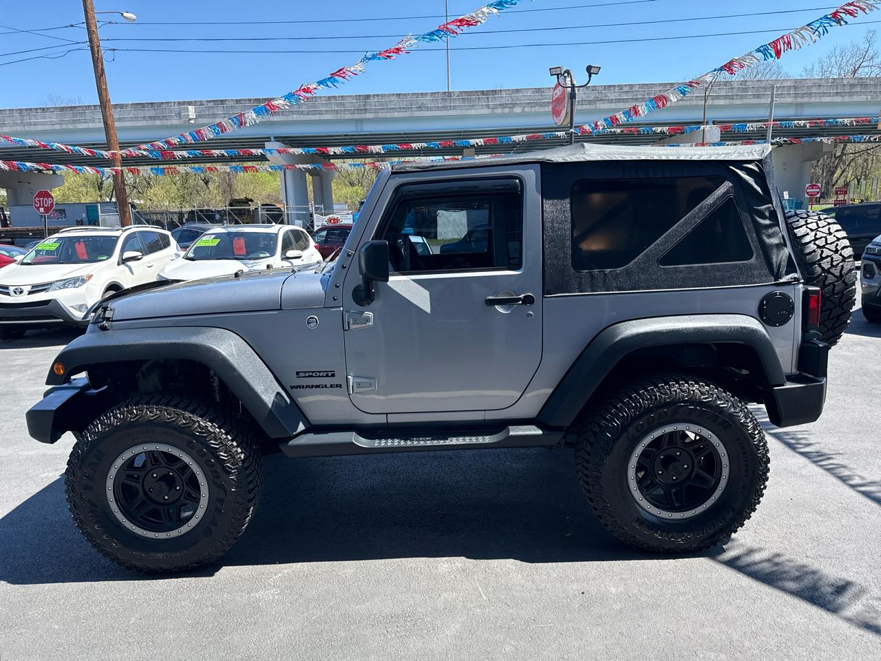 Jeep Wrangler 4WD 2dr Sport 2015