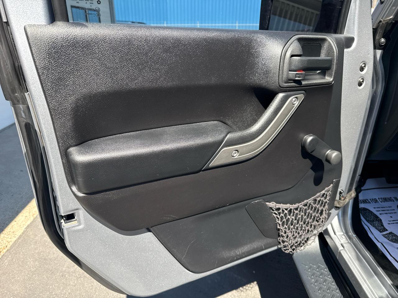 Jeep Wrangler 4WD 2dr Sport 2015