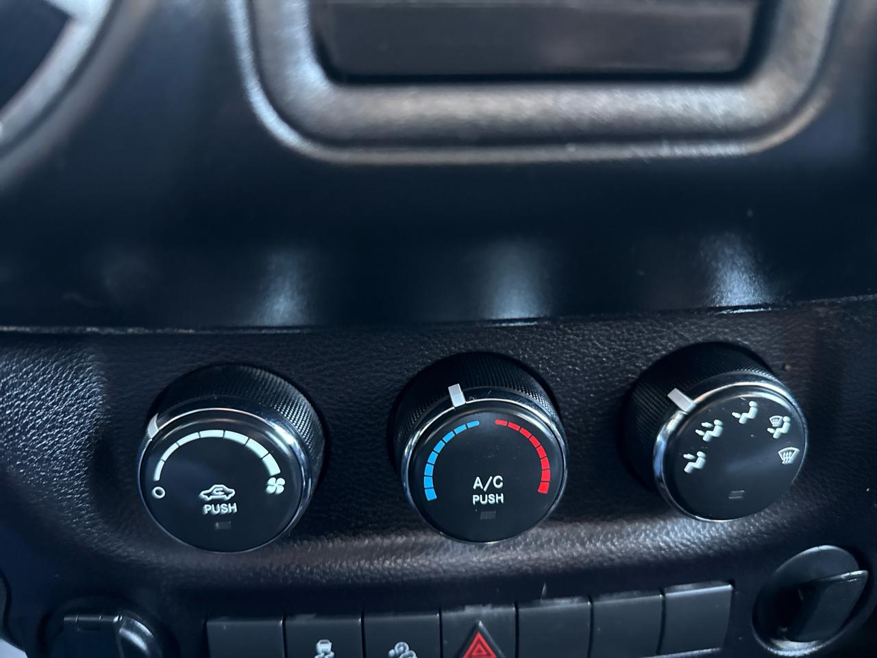 Jeep Wrangler 4WD 2dr Sport 2015