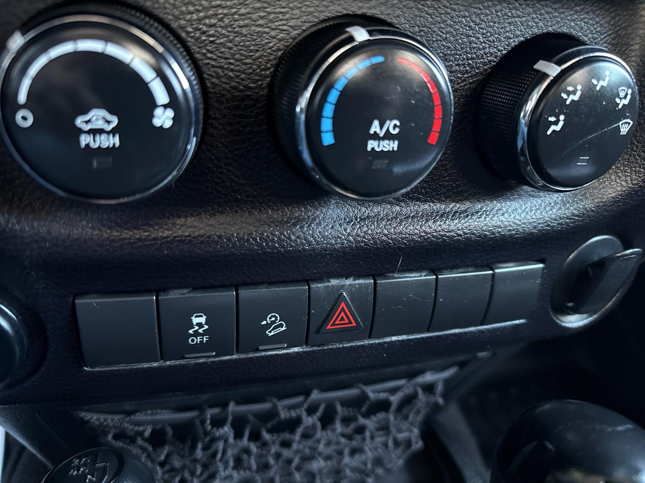 Jeep Wrangler 4WD 2dr Sport 2015