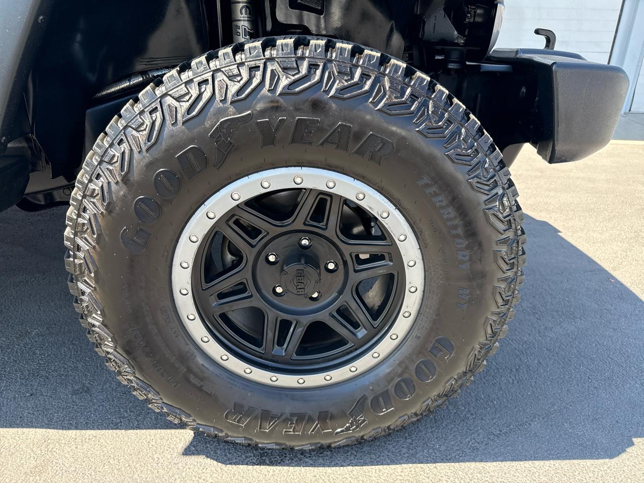 Jeep Wrangler 4WD 2dr Sport 2015