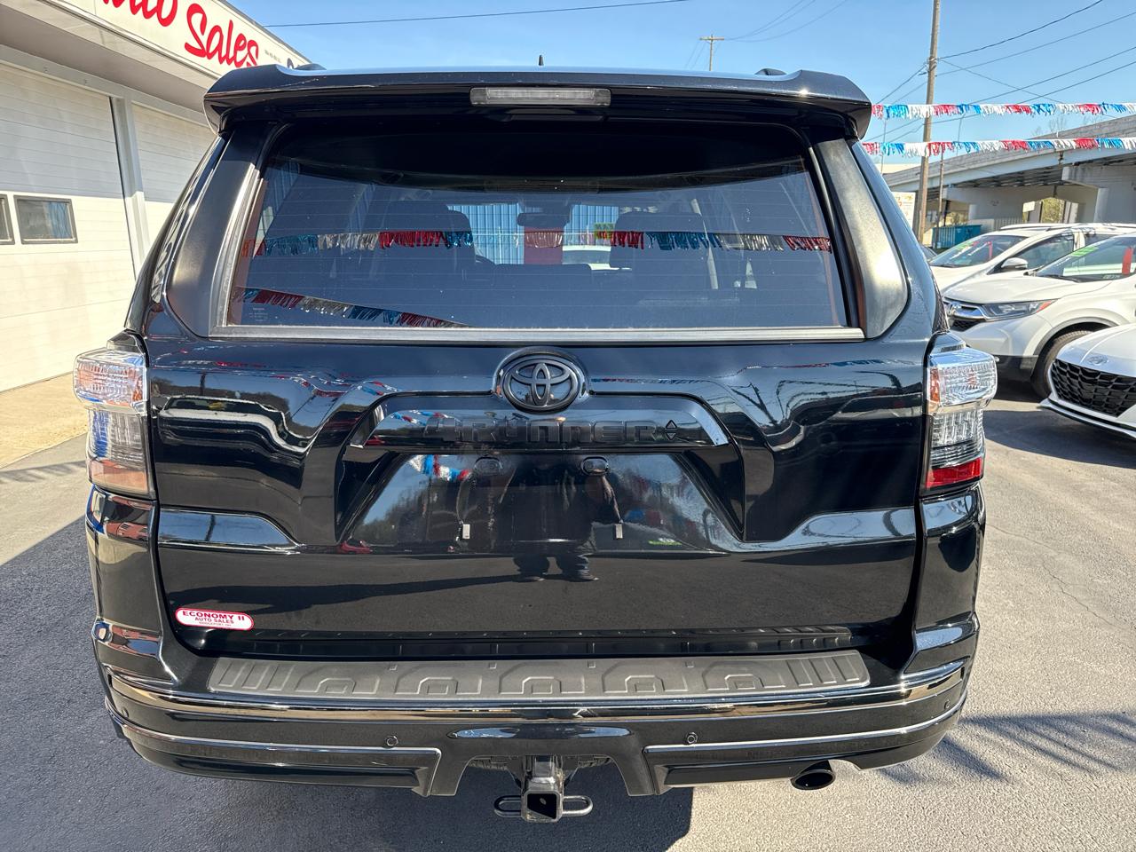 Toyota 4Runner Nightshade 4WD (Natl) 2021