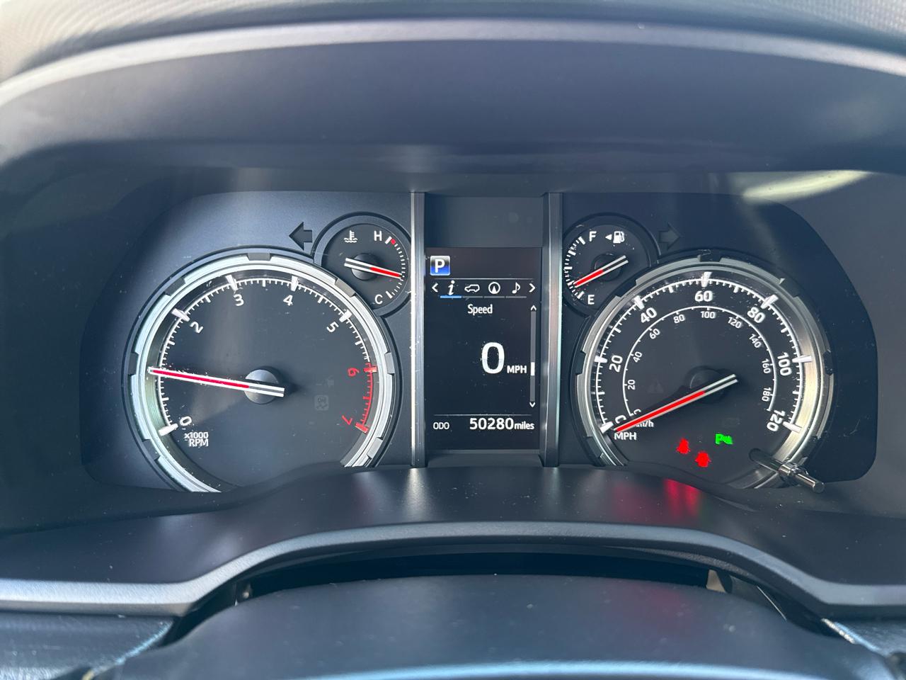 Toyota 4Runner Nightshade 4WD (Natl) 2021