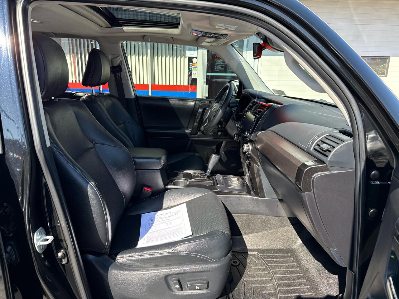 Toyota 4Runner Nightshade 4WD (Natl) 2021