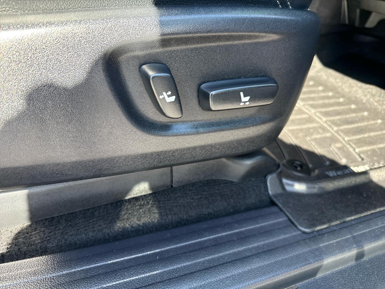 Toyota 4Runner Nightshade 4WD (Natl) 2021