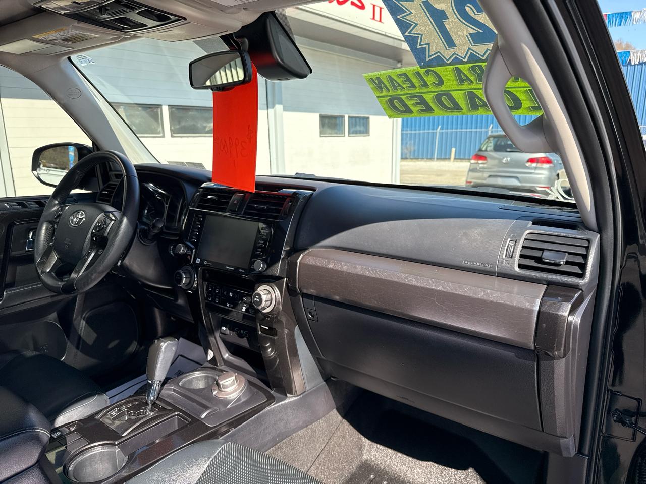 Toyota 4Runner Nightshade 4WD (Natl) 2021