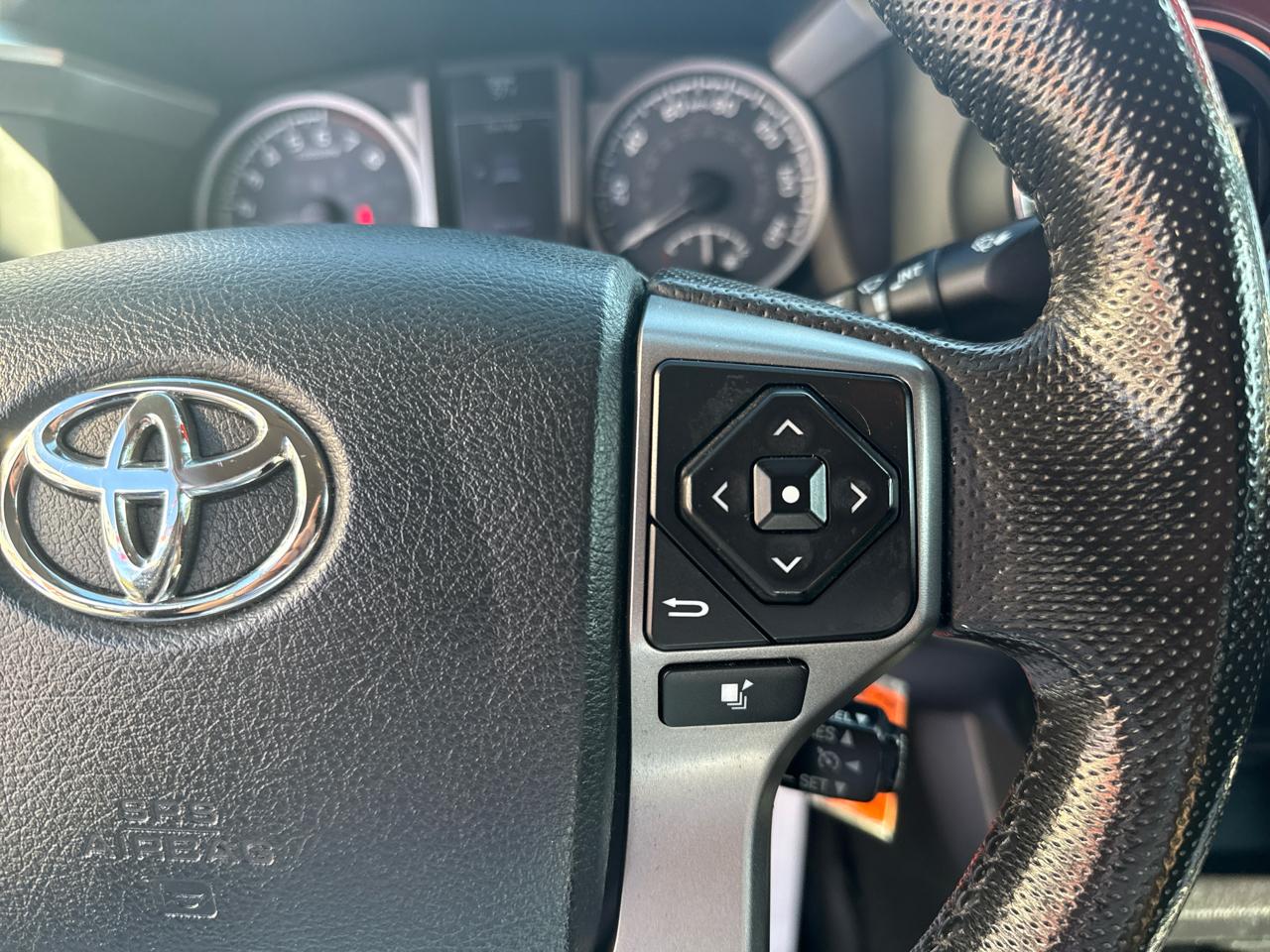 Toyota Tacoma 4WD Access Cab V6 AT SR5 (Natl) 2016