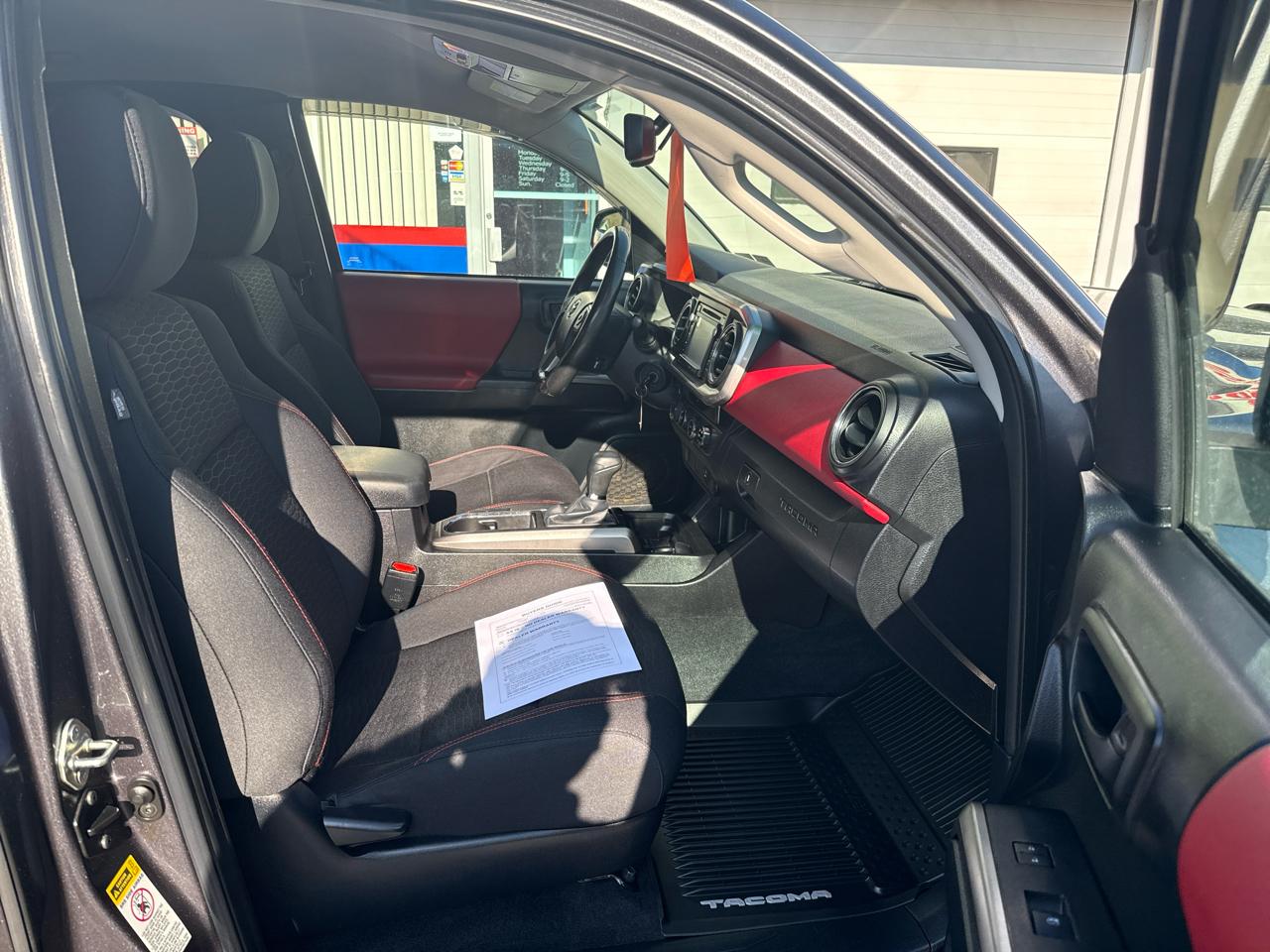 Toyota Tacoma 4WD Access Cab V6 AT SR5 (Natl) 2016